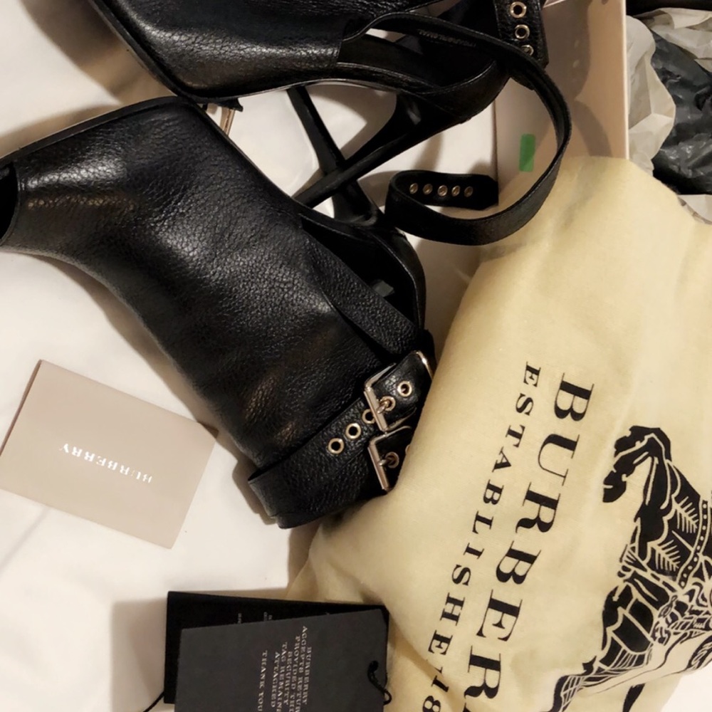 Burberry shoes